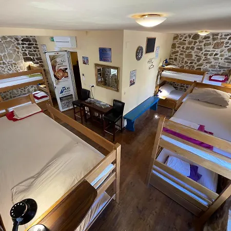 Tequila Bar Hostel (Adults Only)-3